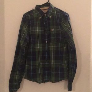 Men’s hollister plaid button up medium
